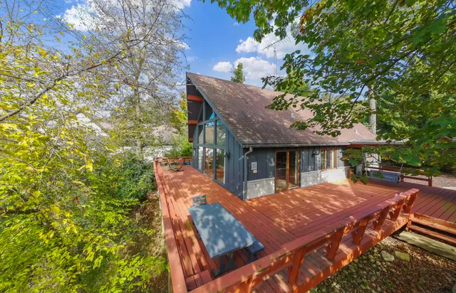 $1,249,700 | W5518 Lost Nation Road, La Grange, WI 53121