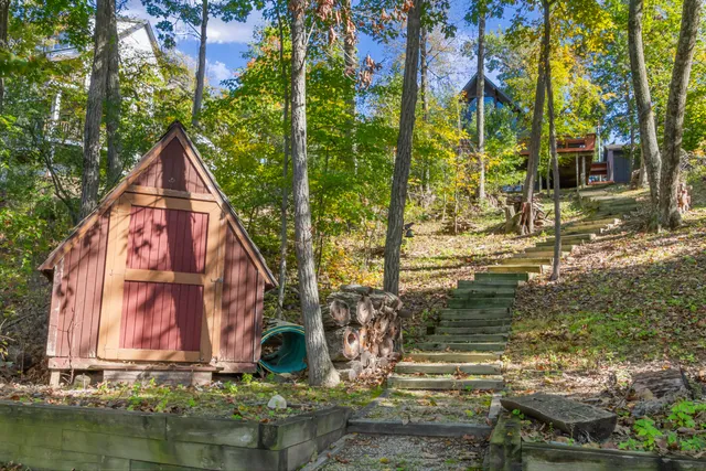 $1,249,700 | W5518 Lost Nation Road, La Grange, WI 53121