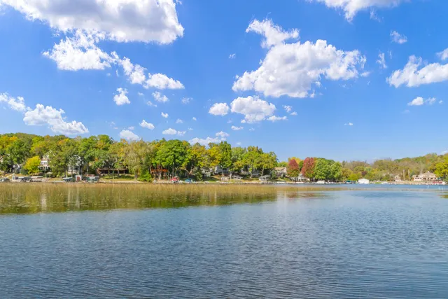 $1,249,700 | W5518 Lost Nation Road, La Grange, WI 53121