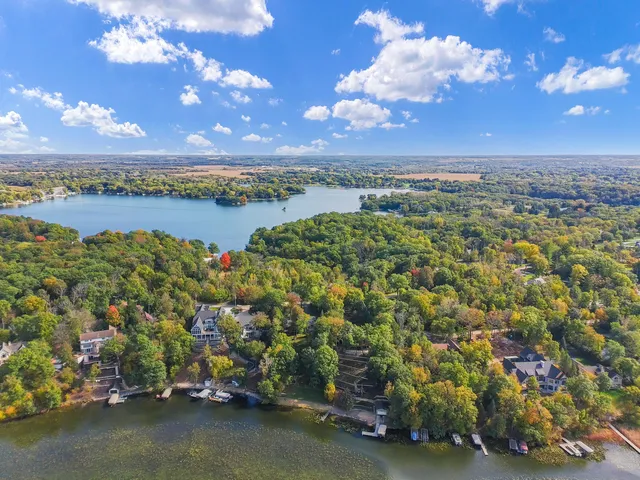 $1,249,700 | W5518 Lost Nation Road, La Grange, WI 53121
