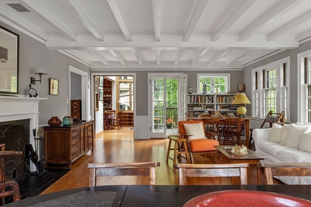 22 Kennard Road Brookline, MA 02445 - Photo 5 of 23