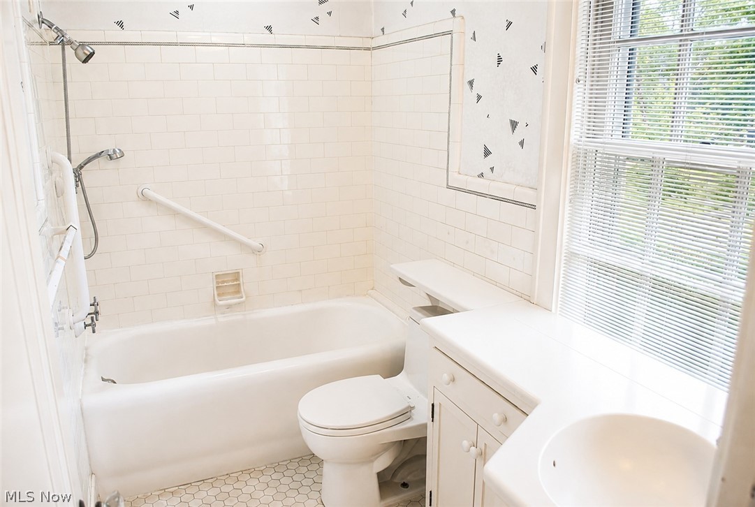 3342 Braemar Road Cleveland, OH 44120 - Photo 24 of 45 Gallery Image 24