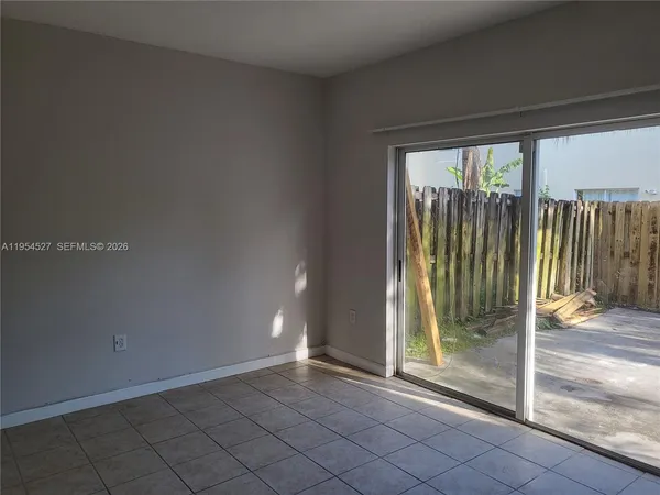 $2,300 | 4125 Northeast 24th Drive, Unit 4125, Homestead, FL 33033