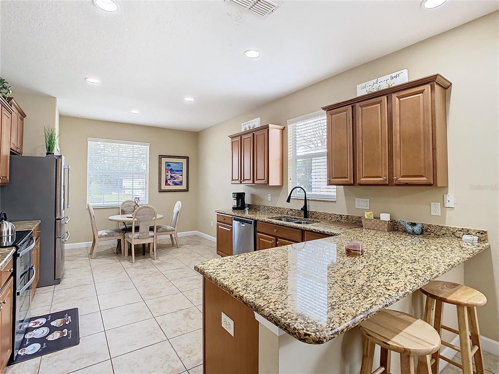 859 Suffolk Place Davenport, FL 33896 - Photo 8 of 35