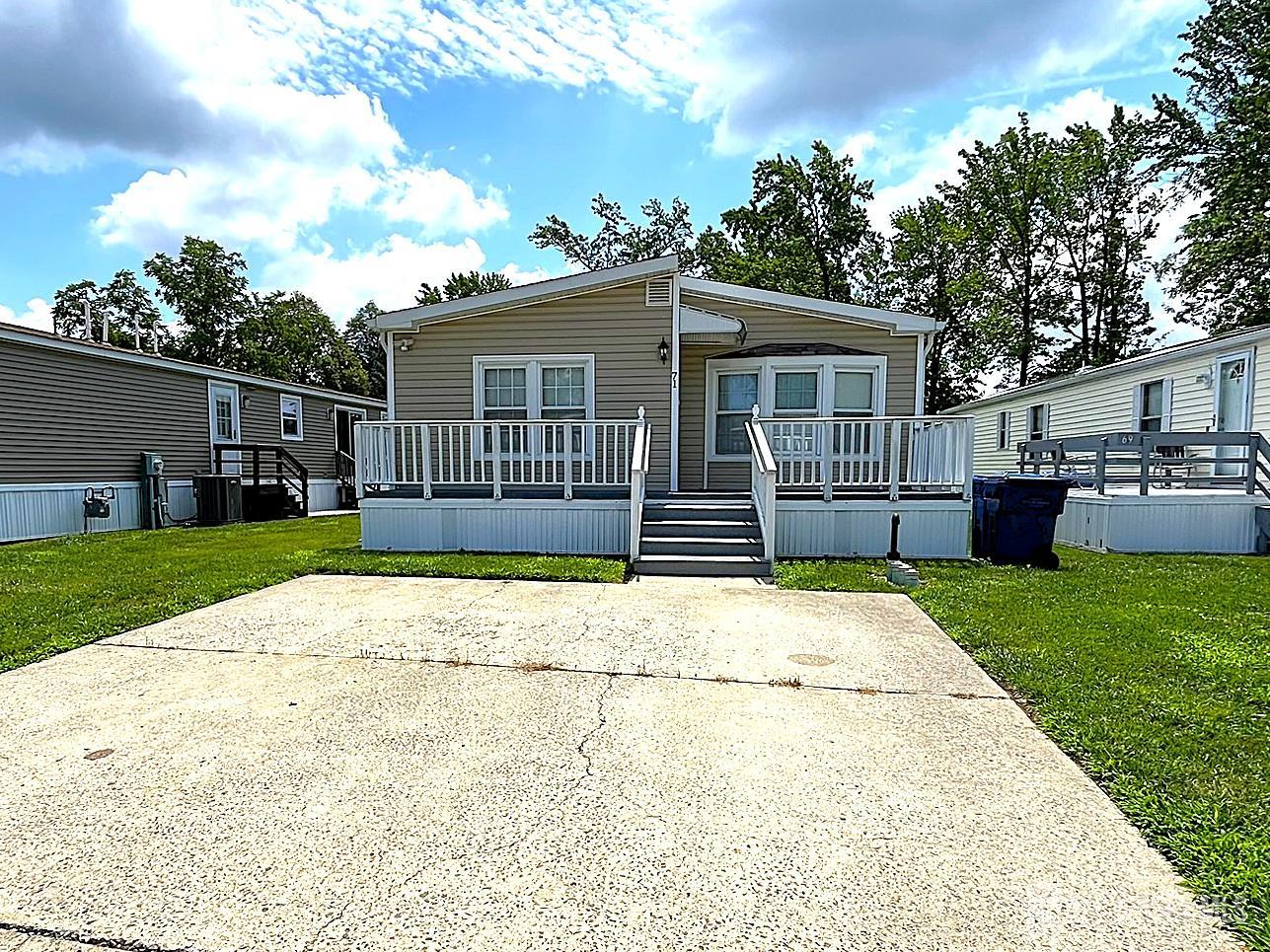 71 Dickens Road North Brunswick, NJ 08902 - Photo 1 of 19 Gallery Image 1