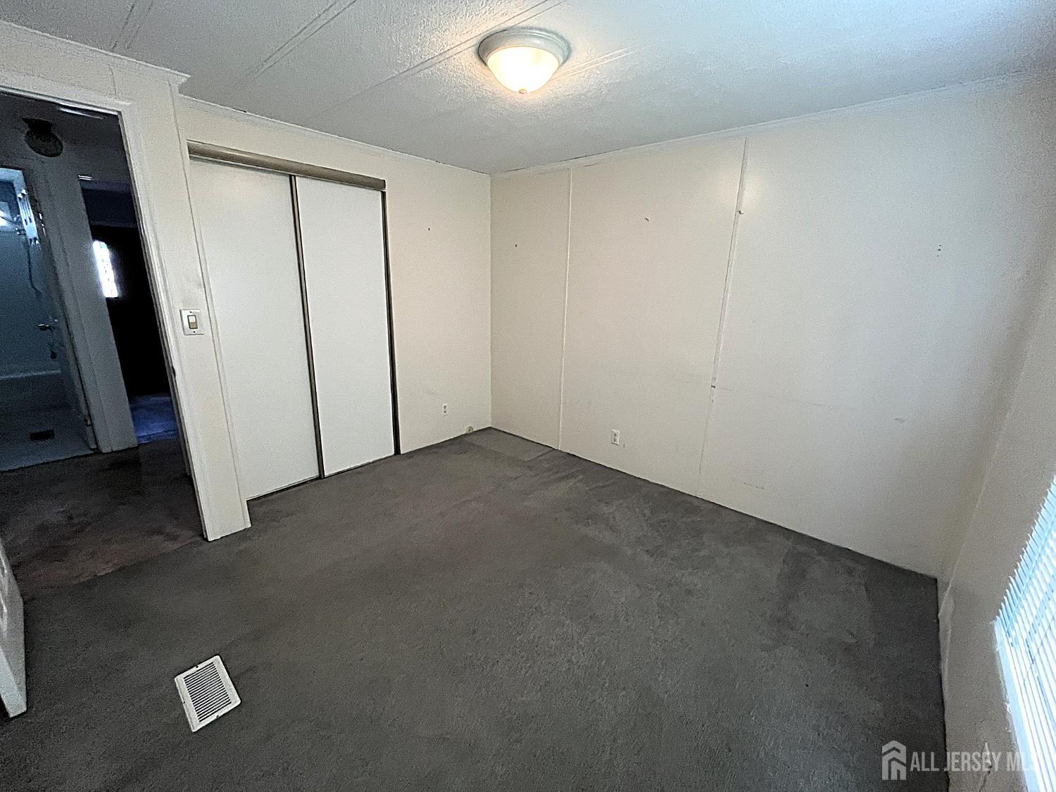 71 Dickens Road North Brunswick, NJ 08902 - Photo 15 of 19 Gallery Image 15