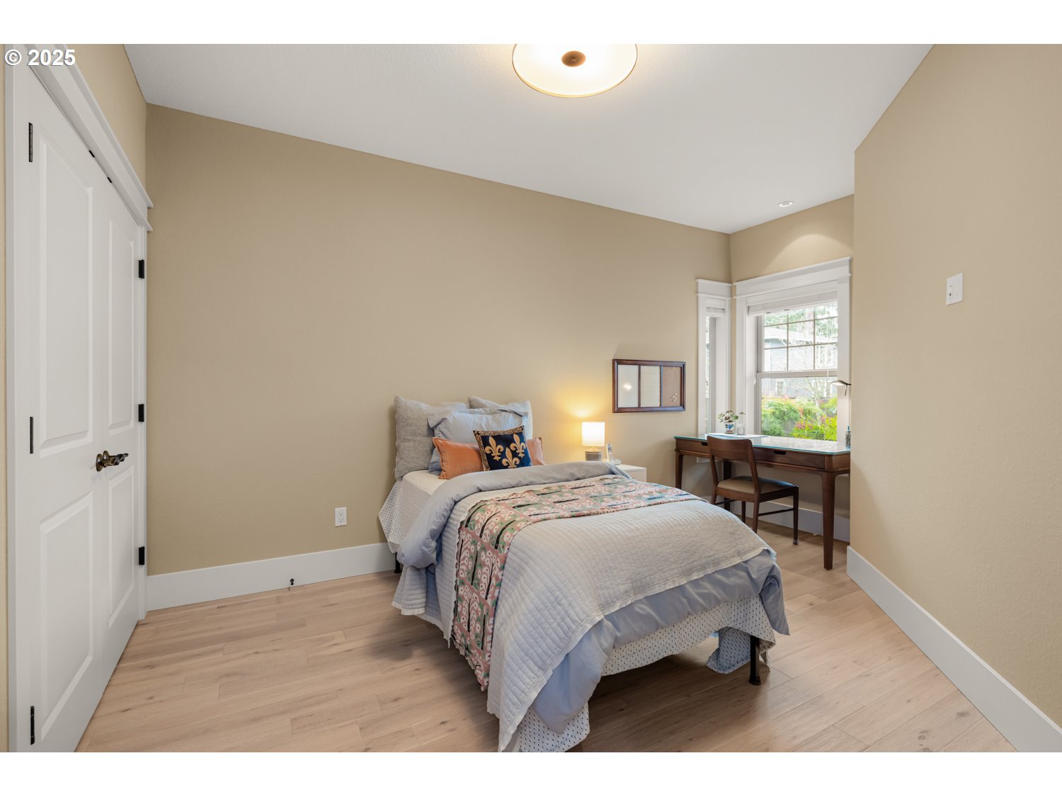 15960 Parker Road Lake Oswego, OR 97035 - Photo 25 of 33 Gallery Image 25