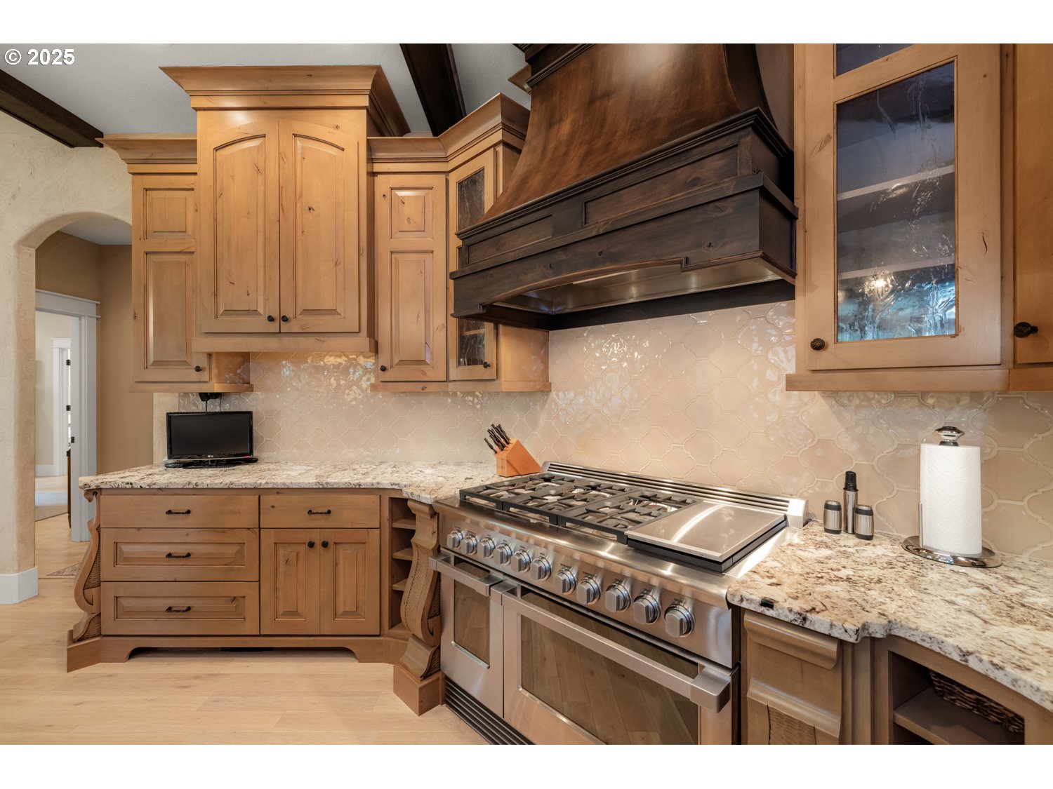 15960 Parker Road Lake Oswego, OR 97035 - Photo 8 of 33 Gallery Image 8