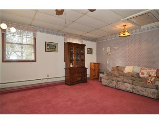 8 Pinecrest Road Scituate, RI 02857 - Photo 13 of 20 Living Room.