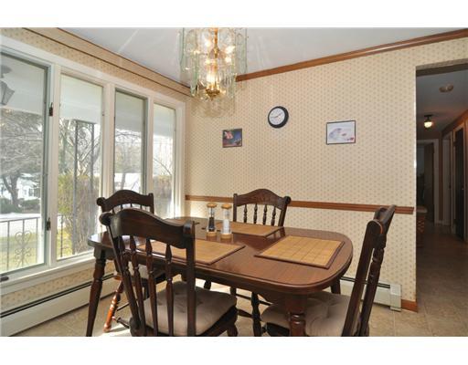 8 Pinecrest Road Scituate, RI 02857 - Photo 10 of 20 Dining Area.