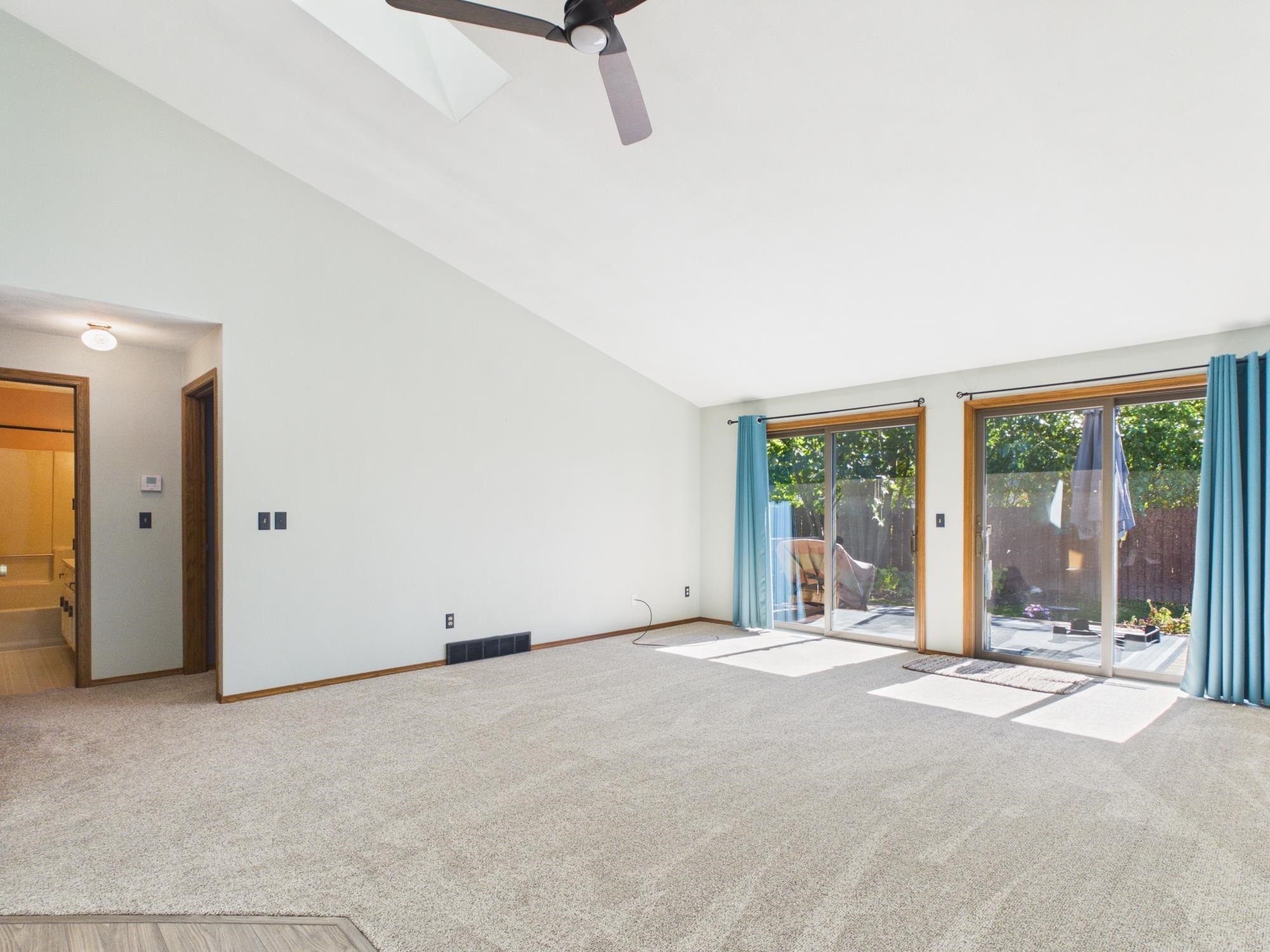 907 West Ridgeview Drive Appleton, WI 54914 - Photo 7 of 22 Gallery Image 7