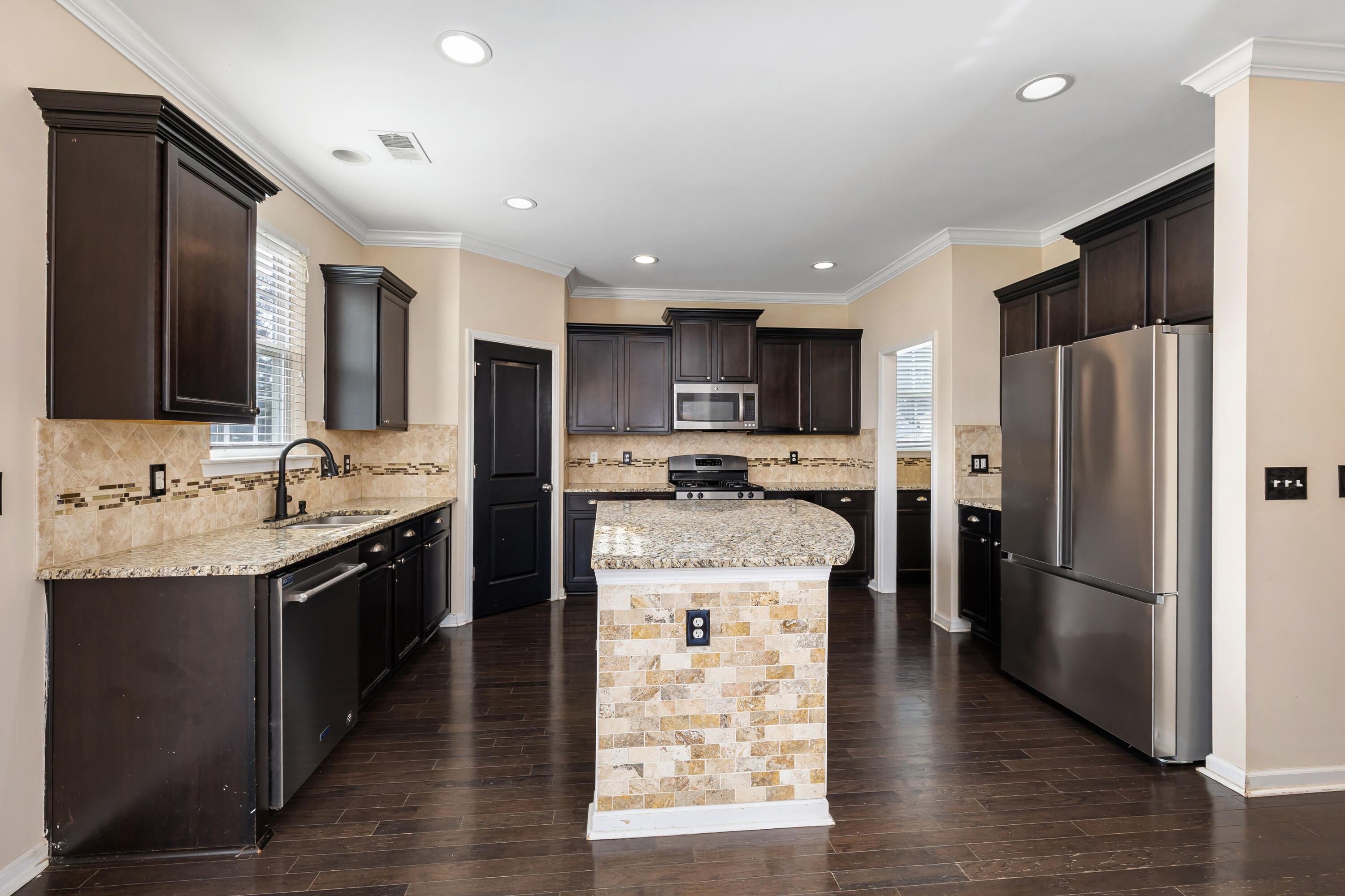3870 Moseley Drive Sumter, SC 29154 - Photo 15 of 40