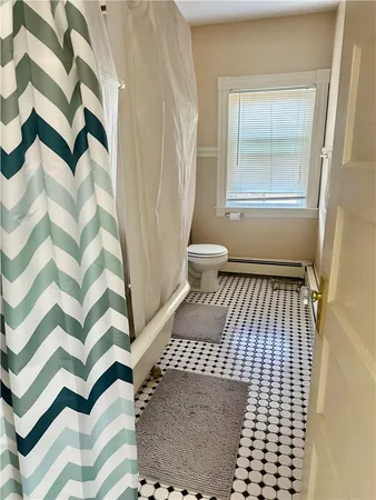 $1,950 | 387 Lloyd Avenue, Unit 3, Providence, RI 02906