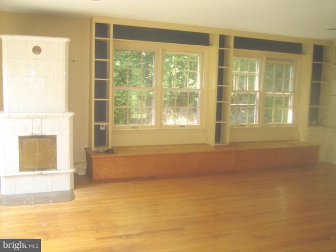8427 Ramsburg Road Thurmont, MD 21788 - Photo 20 of 28 Living Room #2