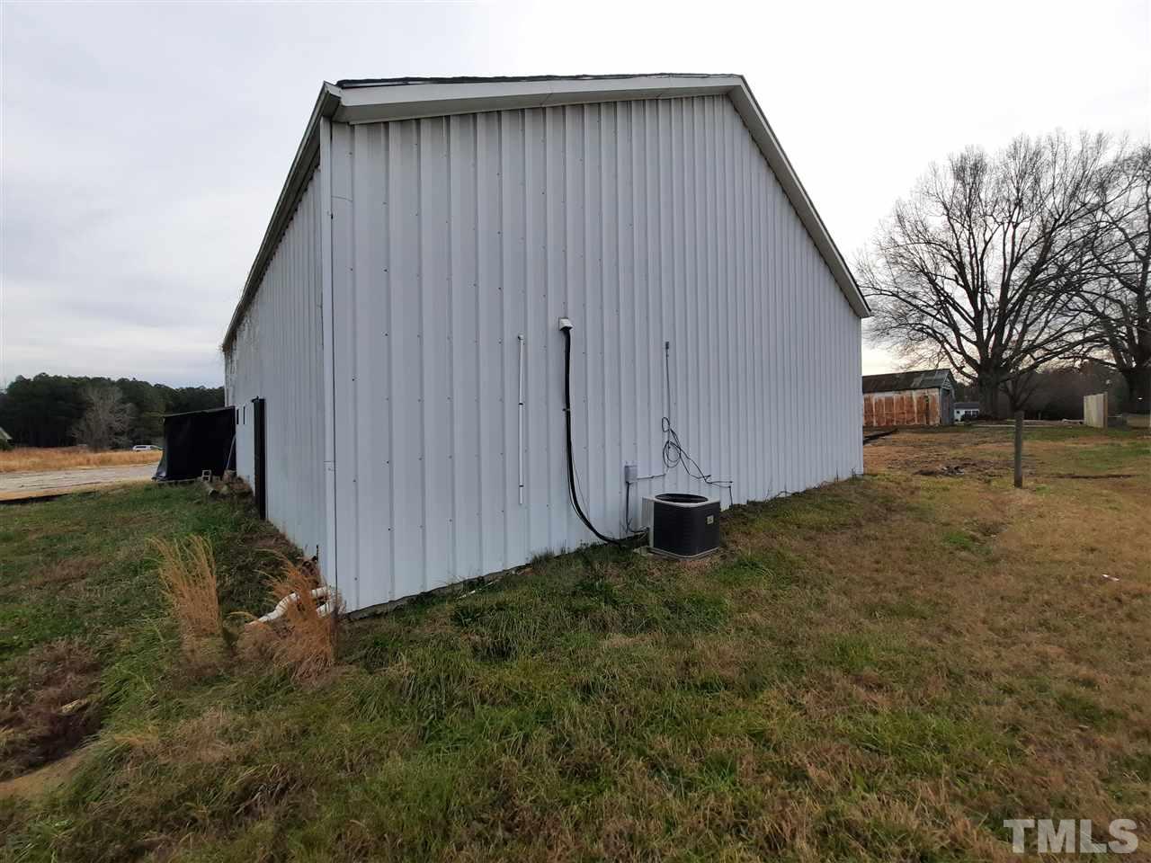 829 Perry Curtis Road Zebulon, NC 27597 - Photo 3 of 16 Gallery Image 3