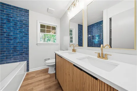 $365,000 | 61 Barrett Circle Southeast, Marietta, GA 30060