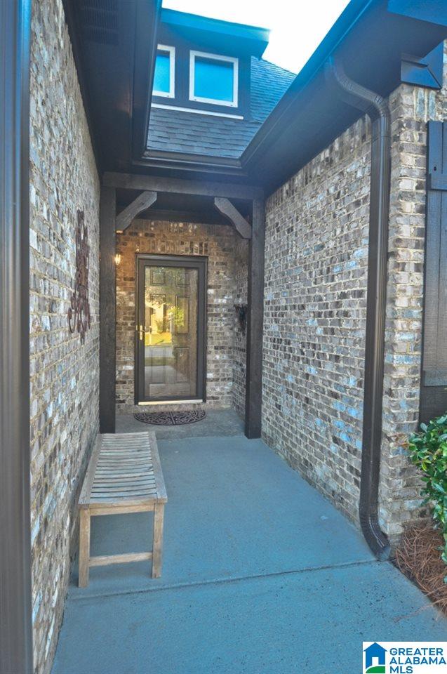 1052 Riviera Drive Calera, AL 35040 - Photo 3 of 33