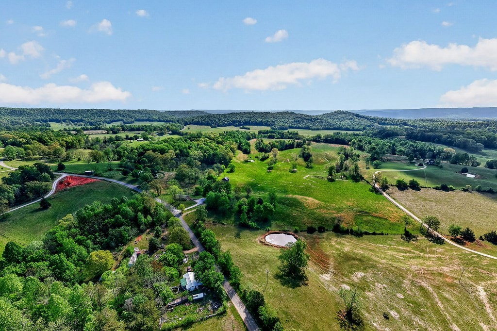 515 Jericho Road Quebeck, TN 38579 - Photo 6 of 60