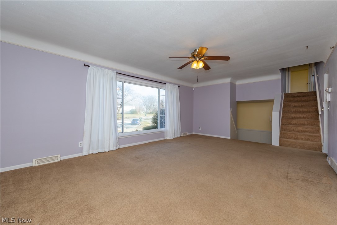 6476 Duval Road Cleveland, OH 44124 - Photo 9 of 35 Gallery Image 9
