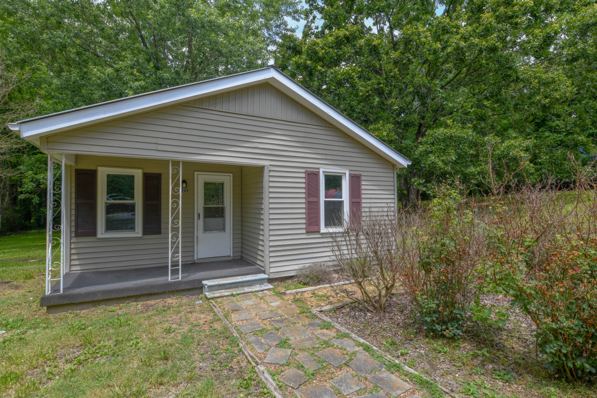 1201 Old Columbia Road Dickson, TN 37055 - Photo 1 of 18 Gallery Image 1