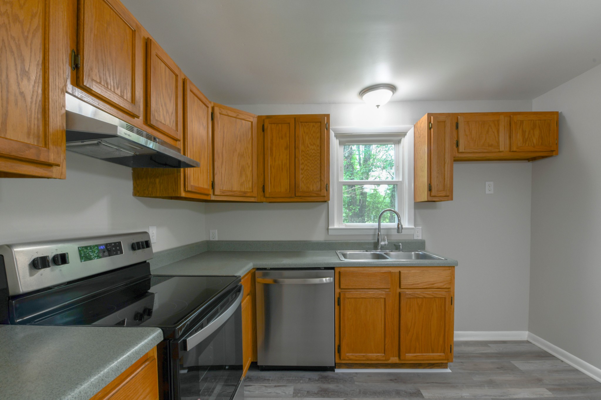 1201 Old Columbia Road Dickson, TN 37055 - Photo 10 of 18 Gallery Image 10