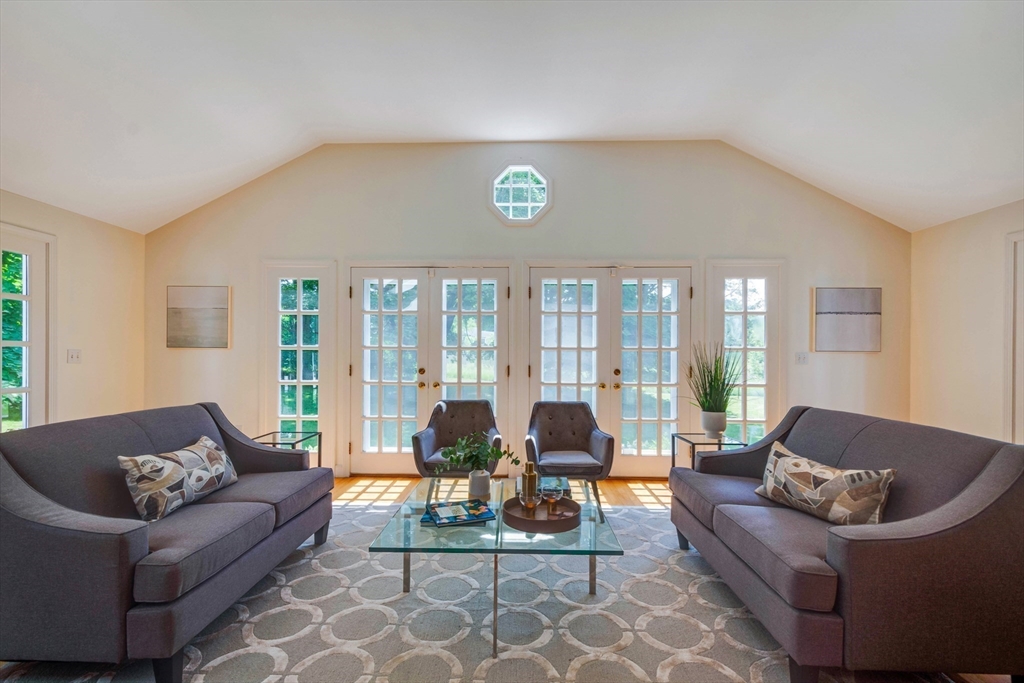 457 Westford Road Concord, MA 01742 - Photo 4 of 42 Gallery Image 4