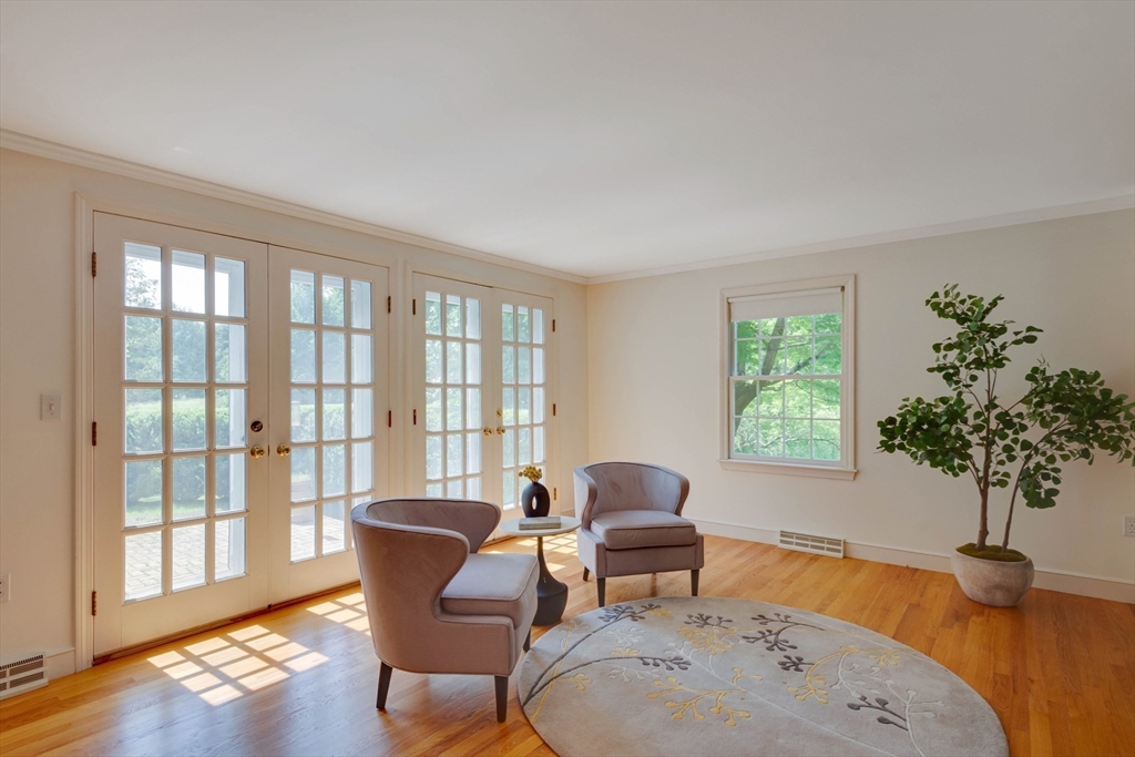 457 Westford Road Concord, MA 01742 - Photo 9 of 42 Gallery Image 9