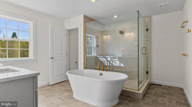 a bathroom with a tub