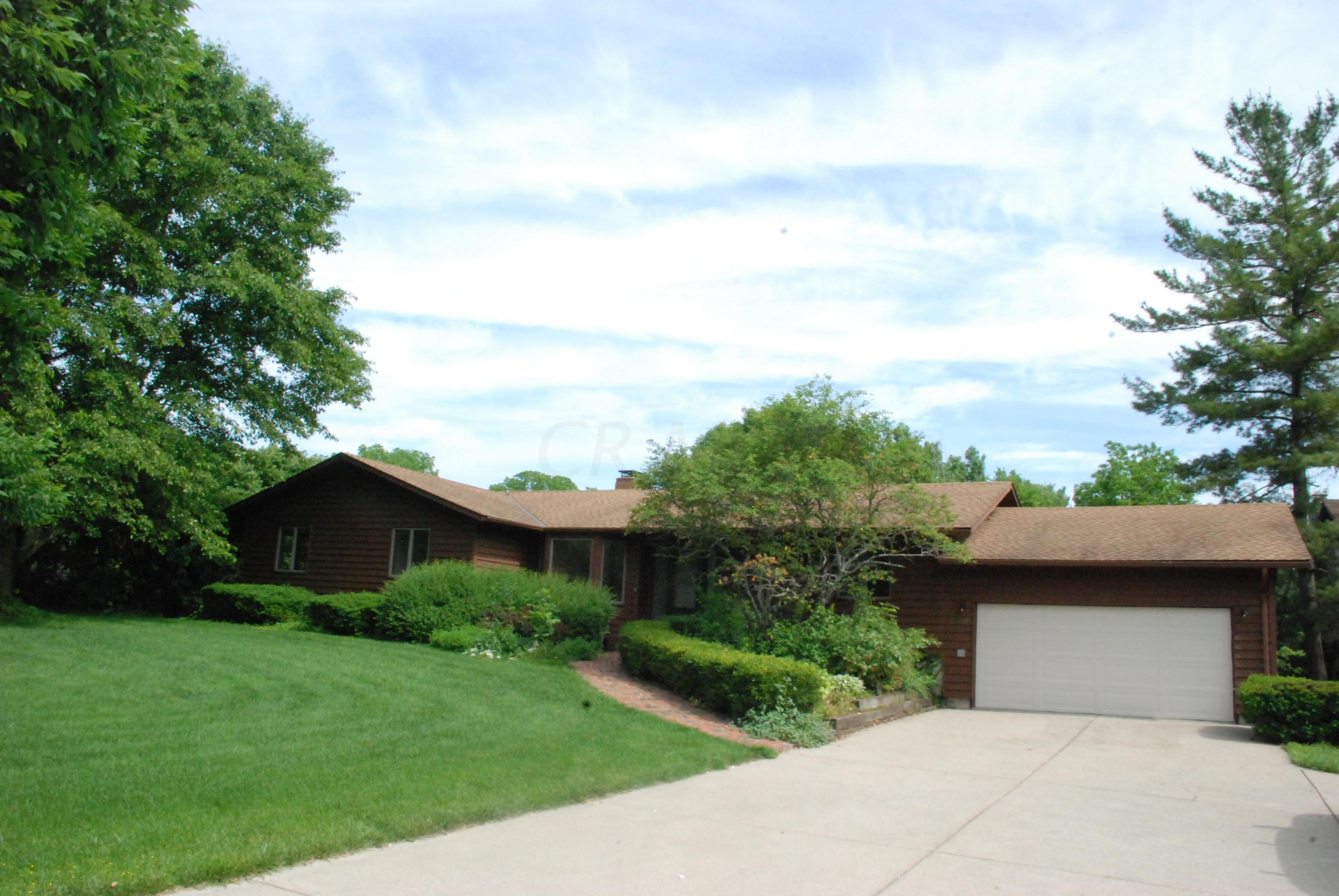1832 Snouffer Road Columbus, OH 43235 - Photo 1 of 26 Gallery Image 1