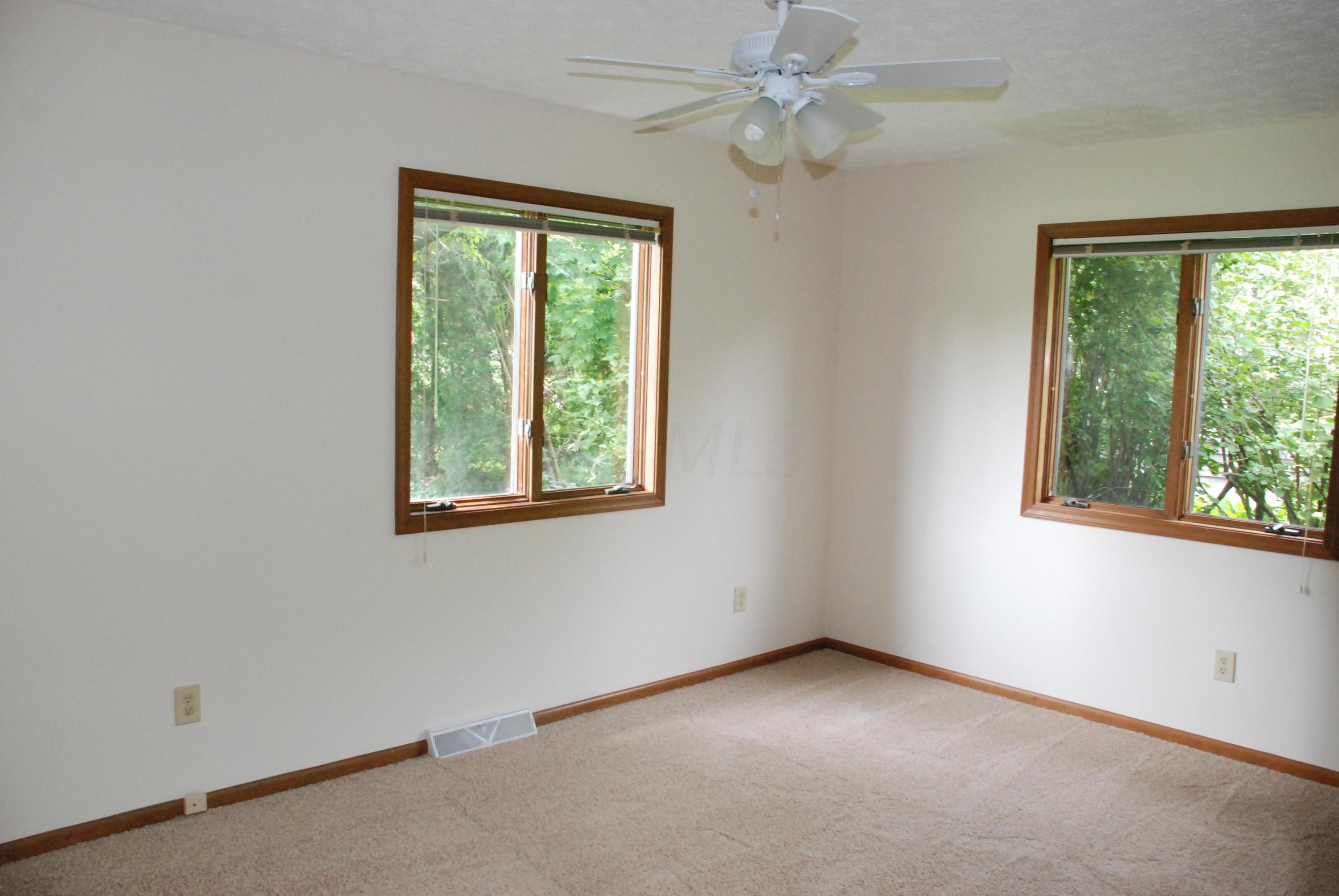 1832 Snouffer Road Columbus, OH 43235 - Photo 21 of 26 Gallery Image 21