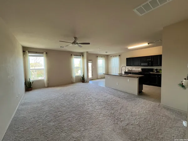 $2,100 | 1057 Clarkston Drive, Seguin, TX 78155