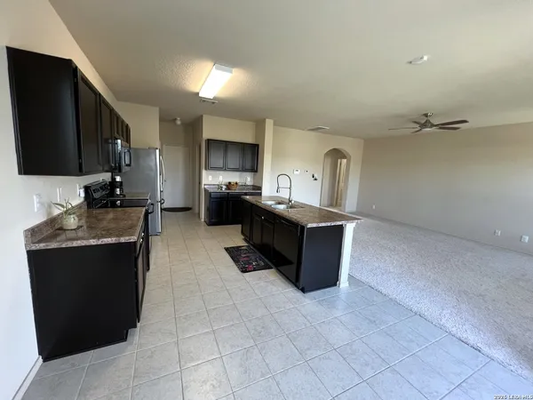 $2,100 | 1057 Clarkston Drive, Seguin, TX 78155