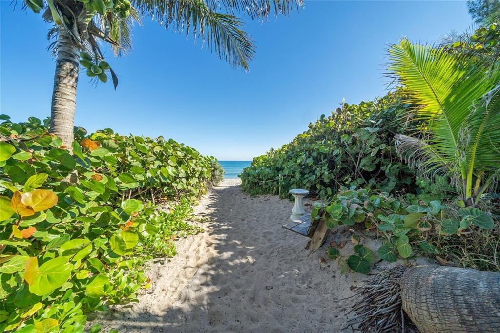 21 Oceanview Drive, Unit A Ocean Ridge, FL 33435 - Photo 20 of 21 -