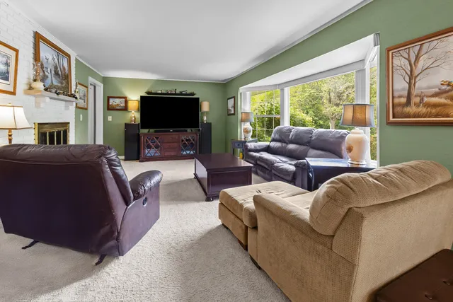 $625,000 | 8612 Crystal Springs Road, Woodstock, IL 60098