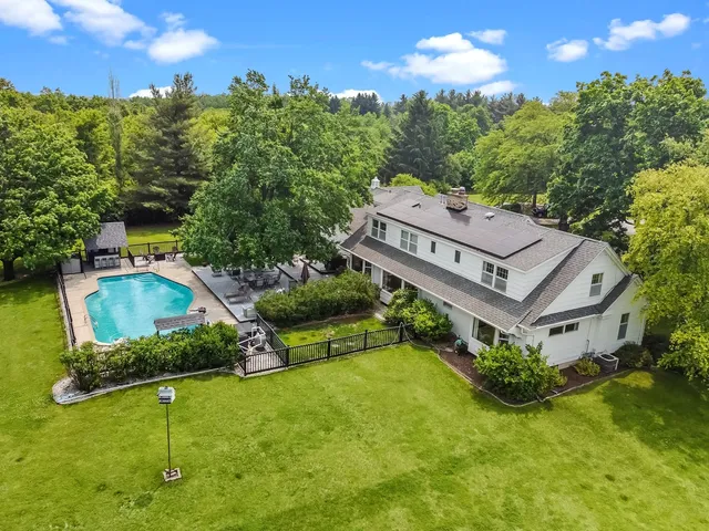 $625,000 | 8612 Crystal Springs Road, Woodstock, IL 60098