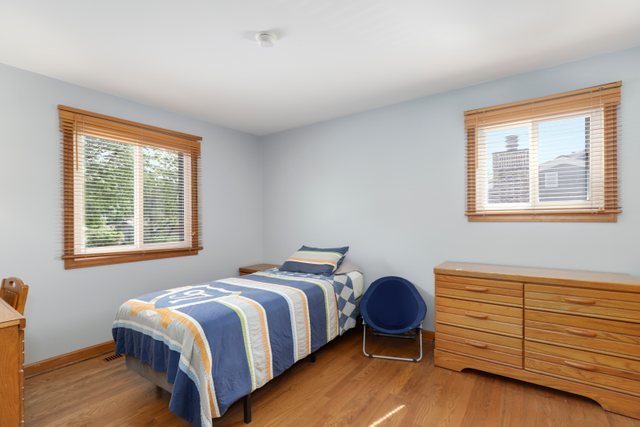 630 Clover Lane Schaumburg, IL 60193 - Photo 15 of 32