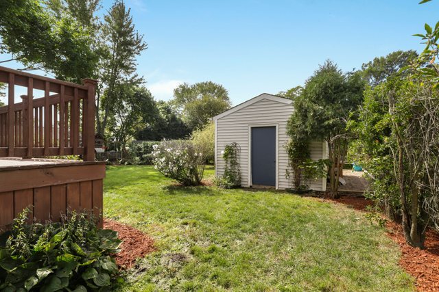 630 Clover Lane Schaumburg, IL 60193 - Photo 27 of 32