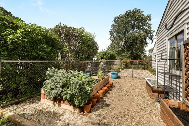 630 Clover Lane Schaumburg, IL 60193 - Photo 28 of 32