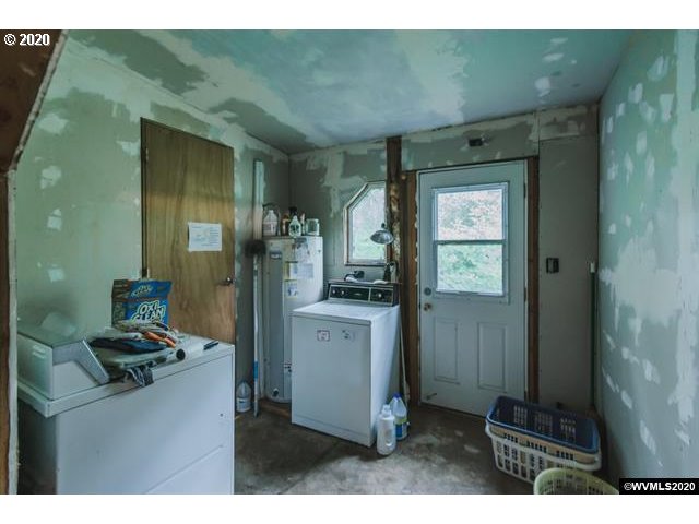 29559 Santiam Terrace Road Lebanon, OR 97355 - Photo 22 of 32 Gallery Image 22