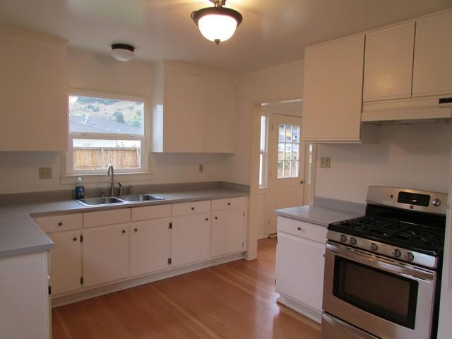 541 2nd Street Rio Dell, CA 95562 - Photo 5 of 19 05
