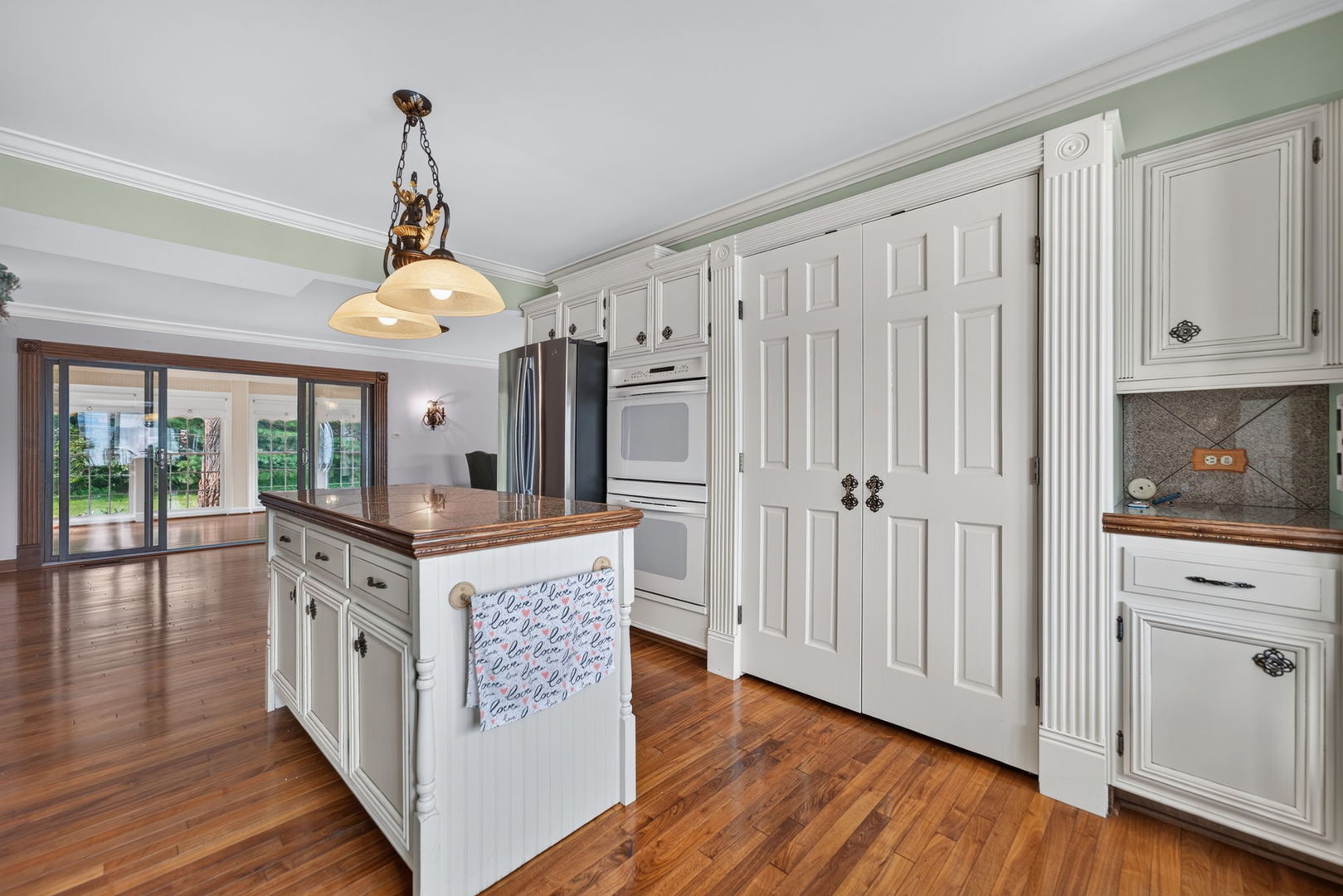 304 East Irving Park Road Roselle, IL 60172 - Photo 8 of 53 Gallery Image 8
