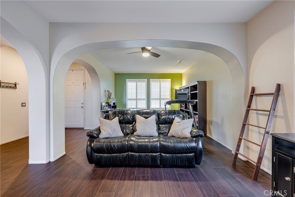 27100 Early Dawn Road Menifee, CA 92584 - Photo 15 of 71