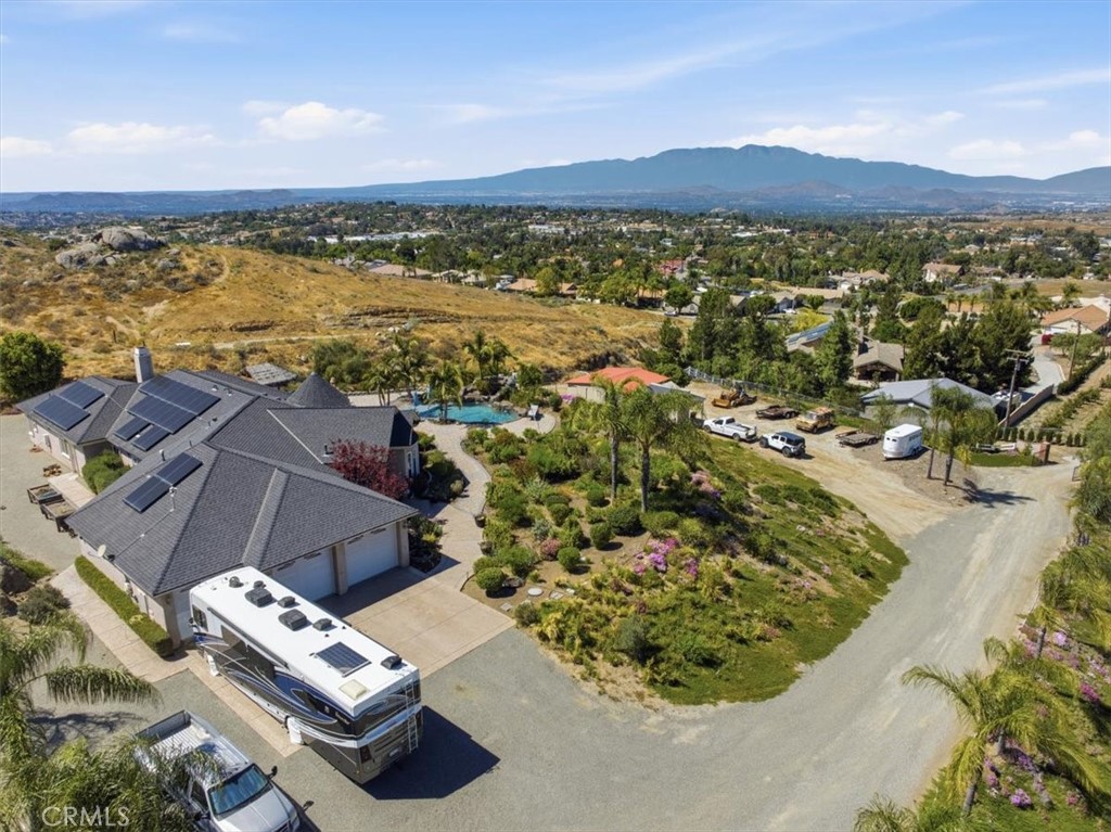 17041 Frankland Lane Riverside, CA 92504 - Photo 11 of 74