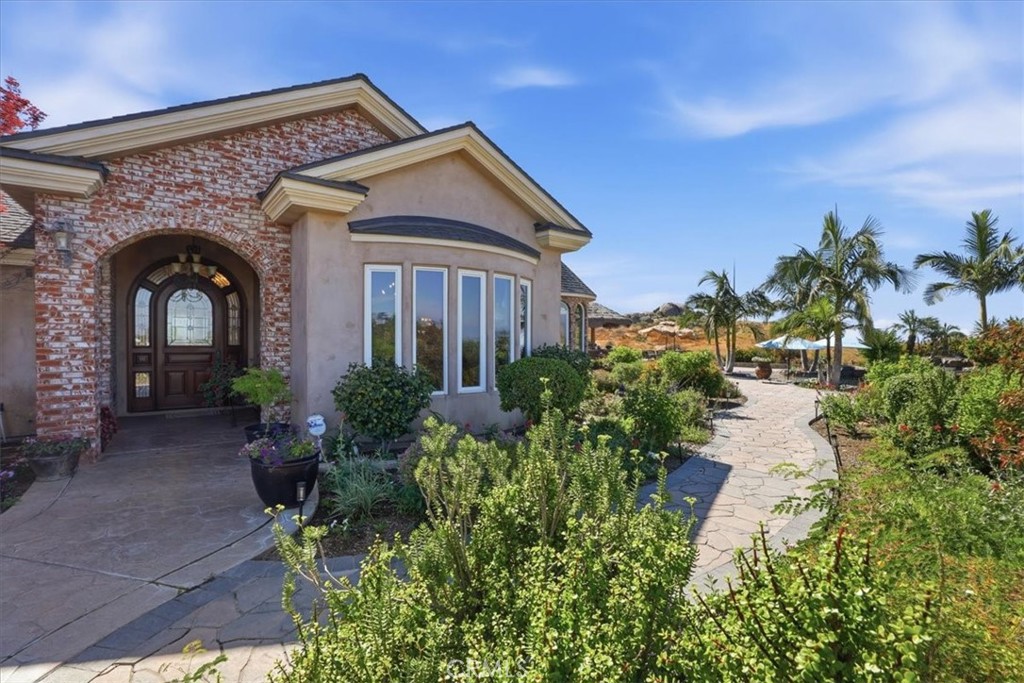 17041 Frankland Lane Riverside, CA 92504 - Photo 13 of 74