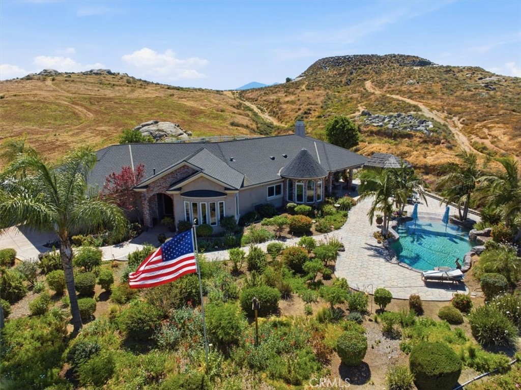 17041 Frankland Lane Riverside, CA 92504 - Photo 3 of 74