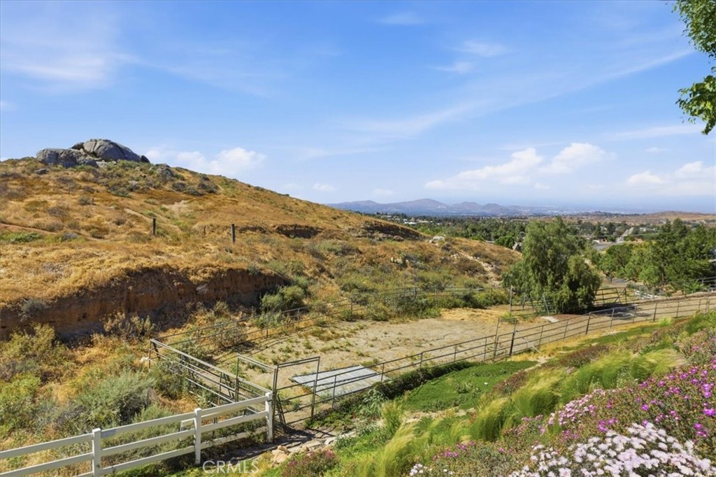 17041 Frankland Lane Riverside, CA 92504 - Photo 69 of 74