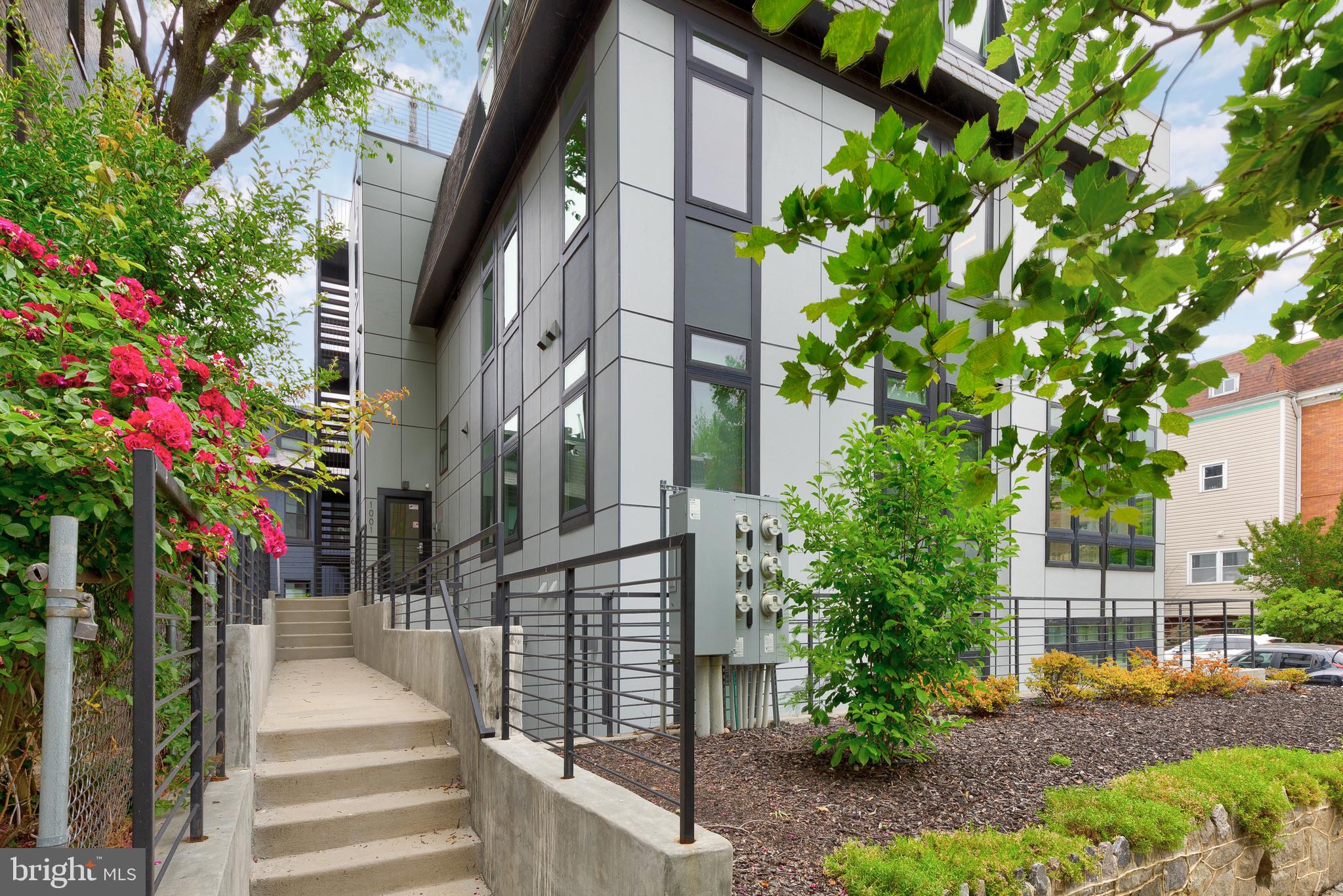 1001 Monroe Street Northwest, Unit 4 Washington, DC 20010 - Photo 4 of 35 Exterior