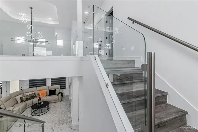 $3,200 | 1000 North Buxton Avenue, Edinburg, TX 78541