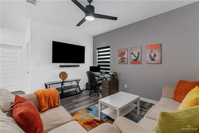 $3,200 | 1000 North Buxton Avenue, Edinburg, TX 78541