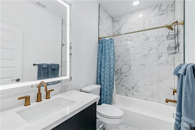 $3,200 | 1000 North Buxton Avenue, Edinburg, TX 78541